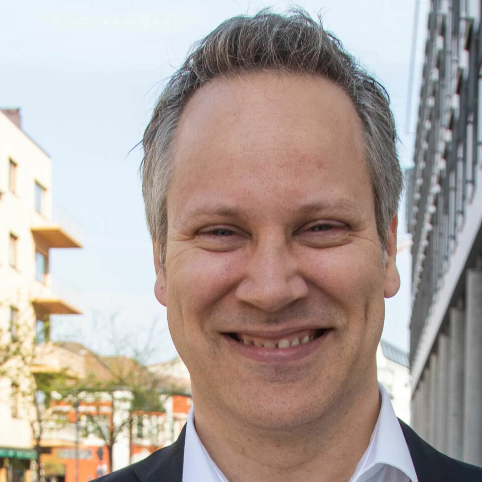 NY STATSRÅD: Arbeiderpartiets Jon-Ivar Nygård har tatt over statsrådsstolen i samferdselsdepartementet, og vil stoppe toganbudene. NY STATSRÅD: Arbeiderpartiets Jon-Ivar Nygård har tatt over statsrådsstolen i samferdselsdepartementet, og vil stoppe toganbudene.