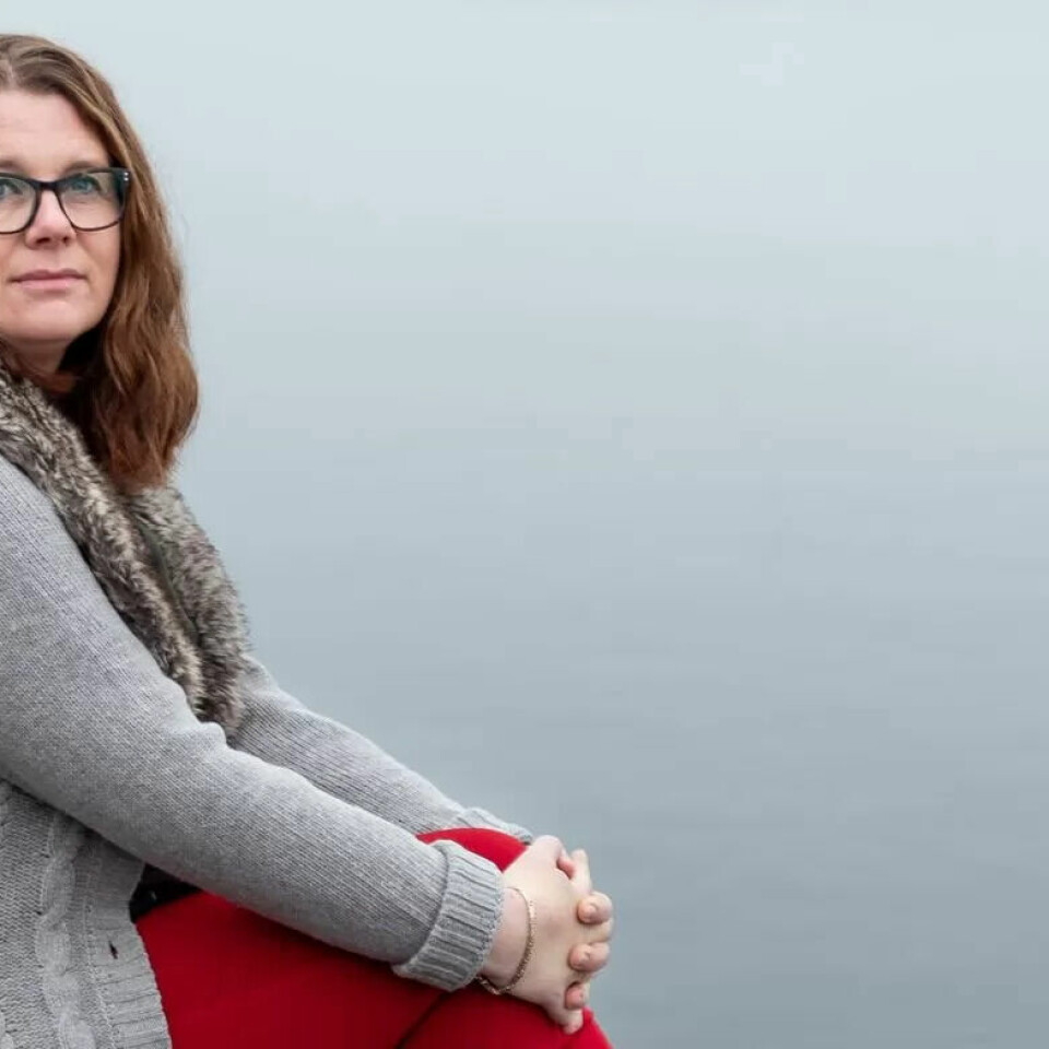Barne- og ungdomsarbeider Elisabeth Kvåvik er svært tett på elever med spesielle behov. Men hun og kollegaene har ikke fått tilbud om vaksine. Barne- og ungdomsarbeider Elisabeth Kvåvik er svært tett på elever med spesielle behov. Men hun og kollegaene har ikke fått tilbud om vaksine.