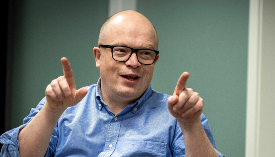 KUTT? Høgre vil skape seg eit handlingsrom for å kunne kutte i sjukeløna. Det trur blant andre Ap-politikar Per Vidar Kjølmoen etter at Høgre hadde landsmøte i helga. KUTT? Høgre vil skape seg eit handlingsrom for å kunne kutte i sjukeløna. Det trur blant andre Ap-politikar Per Vidar Kjølmoen etter at Høgre hadde landsmøte i helga.
