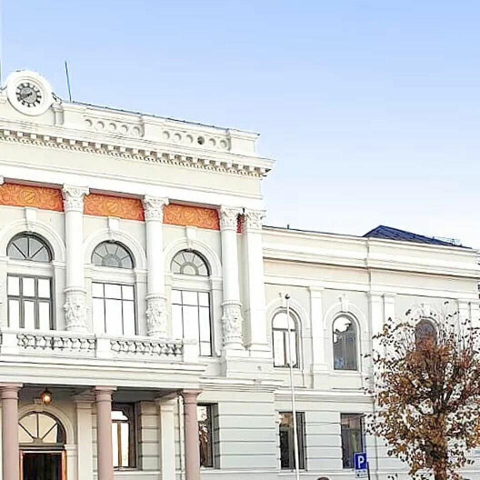 HÅP: – Min forståelse av saken er at kommunen ikke kan kreve tilbakebetaling, men jeg håper på frivillighet og at de ansatte vil bidra, sier ordføreren til TA. HÅP: – Min forståelse av saken er at kommunen ikke kan kreve tilbakebetaling, men jeg håper på frivillighet og at de ansatte vil bidra, sier ordføreren til TA.