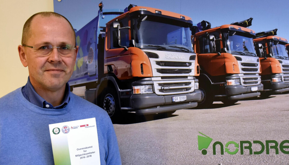 Alle de norske avdelingene i Nordren har inngått tariffavtalte med Transportarbeiderforbundet. Det sier Svein Tore Aurland, administrasjonssjef iNordren AS. Alle de norske avdelingene i Nordren har inngått tariffavtalte med Transportarbeiderforbundet. Det sier Svein Tore Aurland, administrasjonssjef iNordren AS.