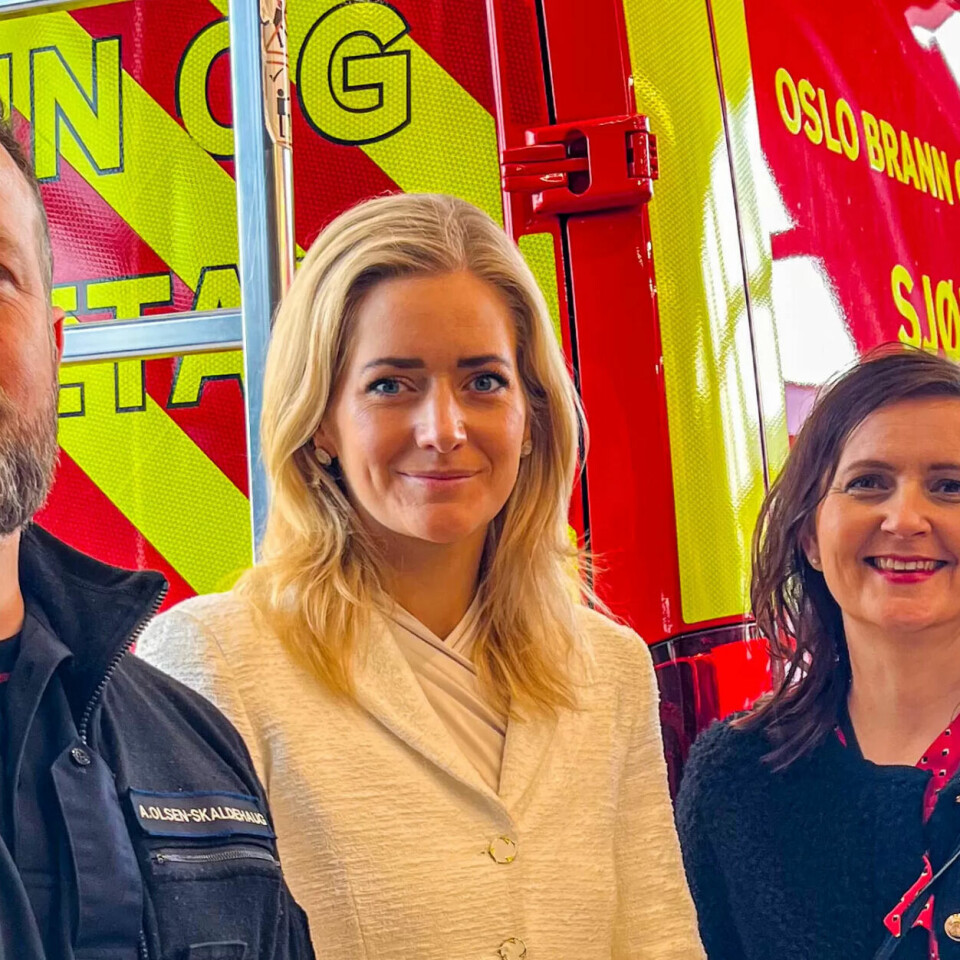 ETT SKRITT VIDERE: Hovedtillitsvalgt i Oslo brann- og redningsetat, Audun Olsen-Skaldehaug og seksjonsleder Ingunn Reistad Jacobsen i Fagforbundet (t.h) er glade for at justisminister Emilie Enger Mehl vil sikre de ansatte rett til erstatning om de blir skadet under øvelser. Men de mener dette kun er et skritt på veien. Her trengs flere tiltak. ETT SKRITT VIDERE: Hovedtillitsvalgt i Oslo brann- og redningsetat, Audun Olsen-Skaldehaug og seksjonsleder Ingunn Reistad Jacobsen i Fagforbundet (t.h) er glade for at justisminister Emilie Enger Mehl vil sikre de ansatte rett til erstatning om de blir skadet under øvelser. Men de mener dette kun er et skritt på veien. Her trengs flere tiltak.
