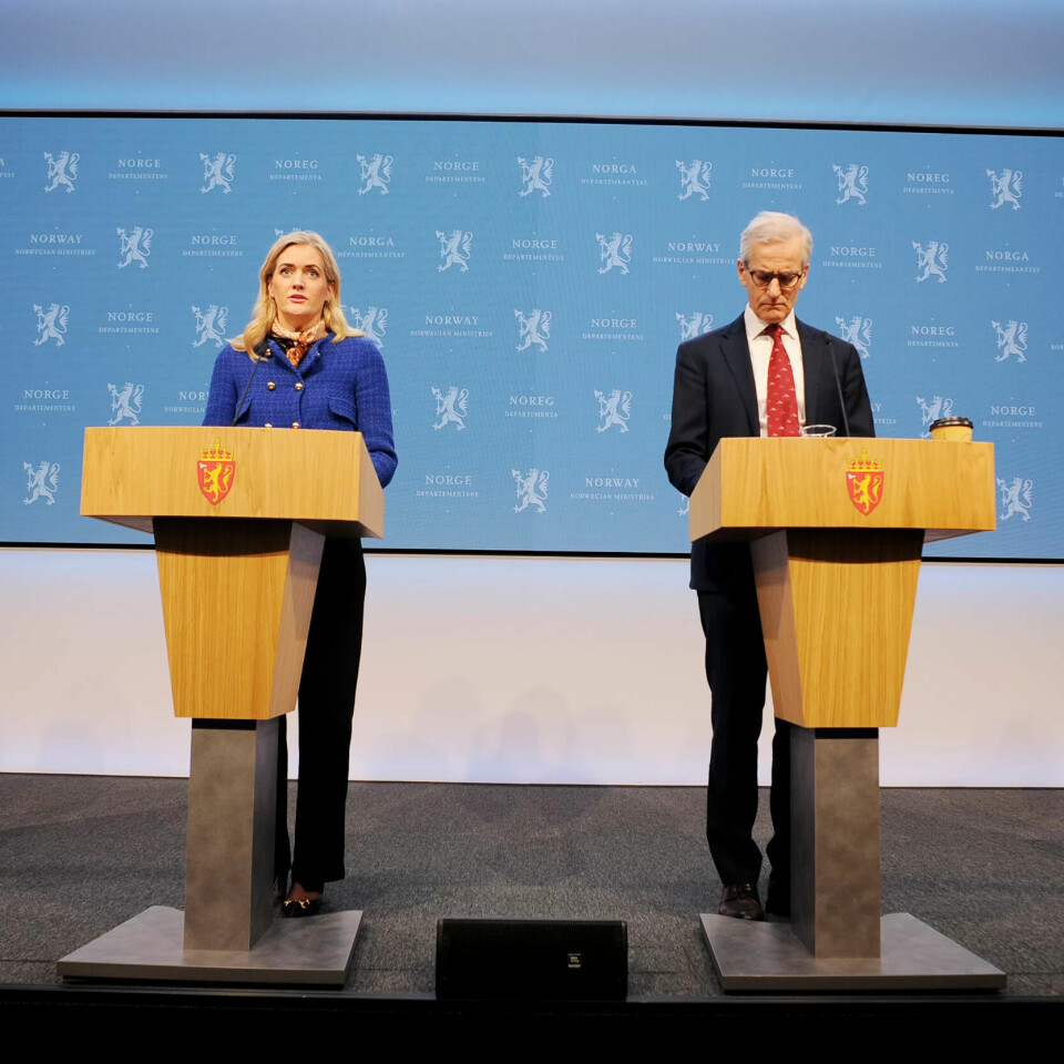 F.v. Arbeids- og inkludreignsminsiter Marte Mjøs Persen, justis- og beredskapsminister Emilie Enger Mehl, statsminister Jonas Gahr støre og forsvaresminister Odd Roger Enoksen. F.v. Arbeids- og inkludreignsminsiter Marte Mjøs Persen, justis- og beredskapsminister Emilie Enger Mehl, statsminister Jonas Gahr støre og forsvaresminister Odd Roger Enoksen.