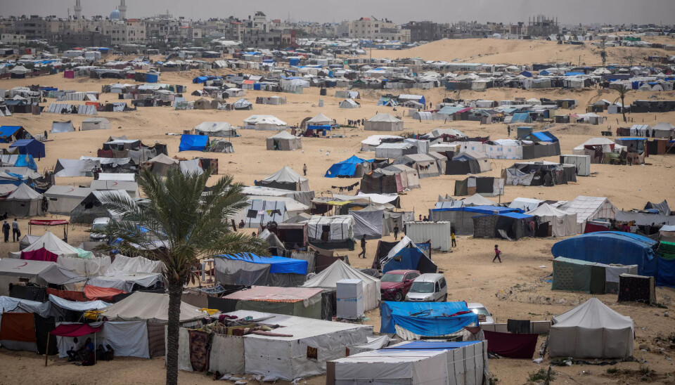 TELT: Flere provisoriske telt er satt opp i Rafah. TELT: Flere provisoriske telt er satt opp i Rafah.