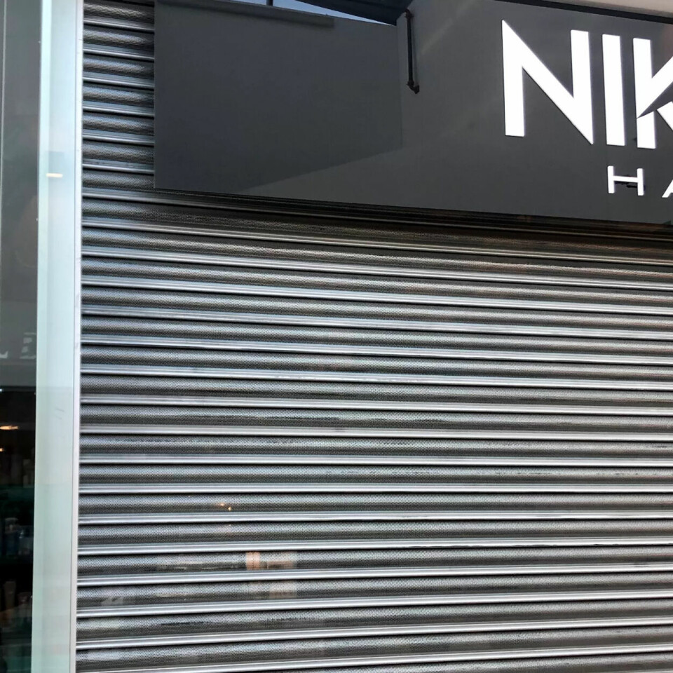 STENGT: Nikita-kjeden har tariffavtale med Fagforbundet og felles forståelse av regelverket. Men i mange stengte salonger diskuteres det nå hvordan lønna skal beregnes. STENGT: Nikita-kjeden har tariffavtale med Fagforbundet og felles forståelse av regelverket. Men i mange stengte salonger diskuteres det nå hvordan lønna skal beregnes.