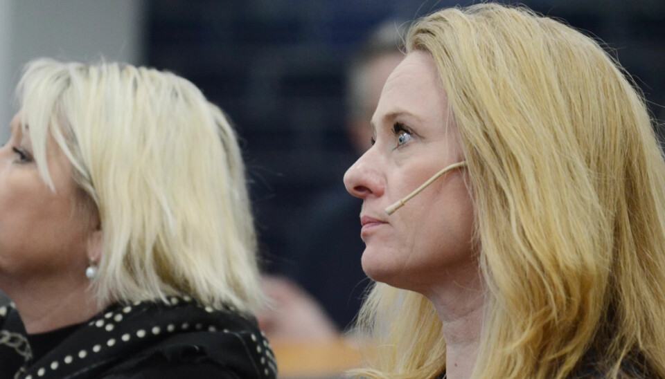 Regjeringen står bak den nye IA-avtalen. Arbeidsminister Anniken Hauglie har hatt ansvar for avtalen. Næringsminister Monica Mæland er arbeidsgiver i Staten. Regjeringen står bak den nye IA-avtalen. Arbeidsminister Anniken Hauglie har hatt ansvar for avtalen. Næringsminister Monica Mæland er arbeidsgiver i Staten.