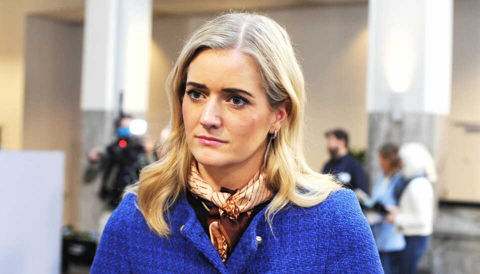 Justis- og beredskapsminister Emilie Enger Mehl (Sp) tok imot totalberedskapskommisjonens rapport mandag. Justis- og beredskapsminister Emilie Enger Mehl (Sp) tok imot totalberedskapskommisjonens rapport mandag.