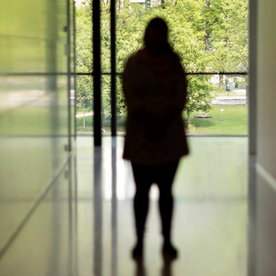 TUNGT: Kvinna i 40-åra har jobba mange år som sjukepleiar. I dag tek ho vidareutdanning og fortel at ho har slite svært tungt psykisk, mellom anna som ein konsekvens av at ho vart fråteke dottera. TUNGT: Kvinna i 40-åra har jobba mange år som sjukepleiar. I dag tek ho vidareutdanning og fortel at ho har slite svært tungt psykisk, mellom anna som ein konsekvens av at ho vart fråteke dottera.