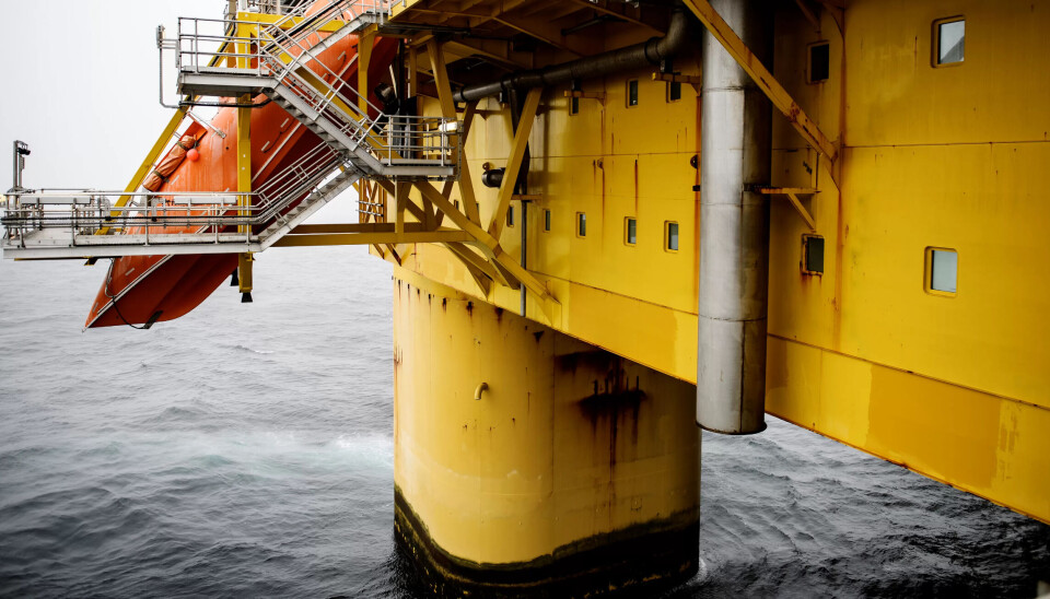 OLJEDEBATT: Det er uenighet om petroleumspolitikken innad i LO. På LO-kongressen i mai skal organisasjonen vedta ny politikk. OLJEDEBATT: Det er uenighet om petroleumspolitikken innad i LO. På LO-kongressen i mai skal organisasjonen vedta ny politikk.