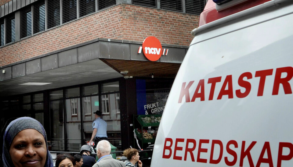 UTSATT: Sosial- og helsearbeidere er blant de mest utsatte for vold og trusler på jobben, og dermed for høyt sykefravær. Politi og redningsmannskap rykket ut etter skyteepisoden ved Nav Gamle Oslo i 2012. UTSATT: Sosial- og helsearbeidere er blant de mest utsatte for vold og trusler på jobben, og dermed for høyt sykefravær. Politi og redningsmannskap rykket ut etter skyteepisoden ved Nav Gamle Oslo i 2012.