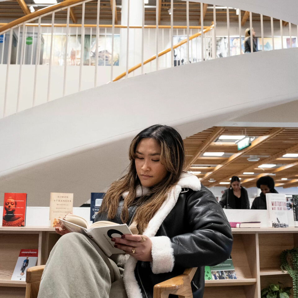 PÅFYLL: Trondheim folkebibliotek ble et fristed for Alquizar mens hun jobbet med å bli frisk. Her kunne hun fylle hodet med historier fra bøkene istedenfor urolige tanker. PÅFYLL: Trondheim folkebibliotek ble et fristed for Alquizar mens hun jobbet med å bli frisk. Her kunne hun fylle hodet med historier fra bøkene istedenfor urolige tanker.