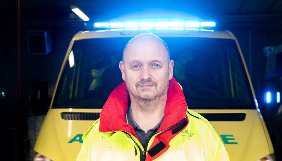 BELASTENDE: – Den utstrakte overtidsbruken er en stor belastning for den ansatte, sier Marthinsen, paramedic og hovedtillitsvalgt for Fagforbundet prehospital klinikk ved Oslo universitetssykehus. BELASTENDE: – Den utstrakte overtidsbruken er en stor belastning for den ansatte, sier Marthinsen, paramedic og hovedtillitsvalgt for Fagforbundet prehospital klinikk ved Oslo universitetssykehus.