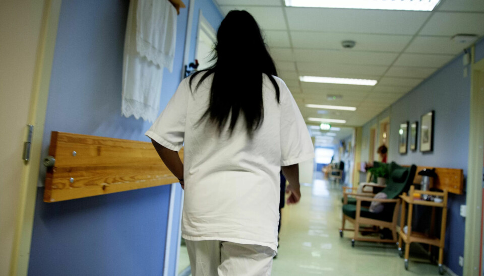 Brudd på reglene for bruk av midlertidige stillinger er utbredt i blant annet helse- og sosialtjenesten, ifølge ny Fafo-rapport. Brudd på reglene for bruk av midlertidige stillinger er utbredt i blant annet helse- og sosialtjenesten, ifølge ny Fafo-rapport.