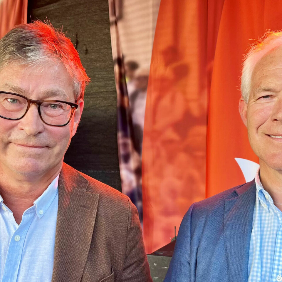 BARKET SAMMEN: Under Arendalsuka møttes Storebrands Jon Hippe (t.v.) og KLPs Sverre Thornes. I kulissene pågår et intenst påvirkningsarbeid, viser Fagbladets innsyn. BARKET SAMMEN: Under Arendalsuka møttes Storebrands Jon Hippe (t.v.) og KLPs Sverre Thornes. I kulissene pågår et intenst påvirkningsarbeid, viser Fagbladets innsyn.