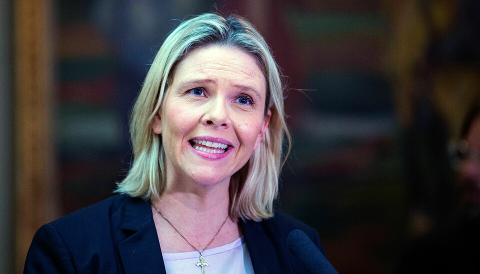 Med Listhaug i lederstolen gjentar Frp-landsmøtet kravet fra Siv Jensens tale til landsstyret. Med Listhaug i lederstolen gjentar Frp-landsmøtet kravet fra Siv Jensens tale til landsstyret.