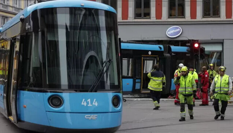 KOLLISJON: Trikken kjørte inn i en butikk i Oslo sentrum. KOLLISJON: Trikken kjørte inn i en butikk i Oslo sentrum.