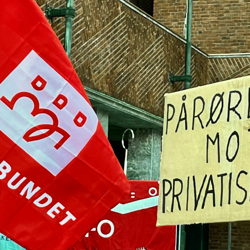 PROTEST: Ansatte og pårørende reagerte sterkt da helsebyråden gjorde det klart hvilke sykehjem som skal privatiseres. PROTEST: Ansatte og pårørende reagerte sterkt da helsebyråden gjorde det klart hvilke sykehjem som skal privatiseres.