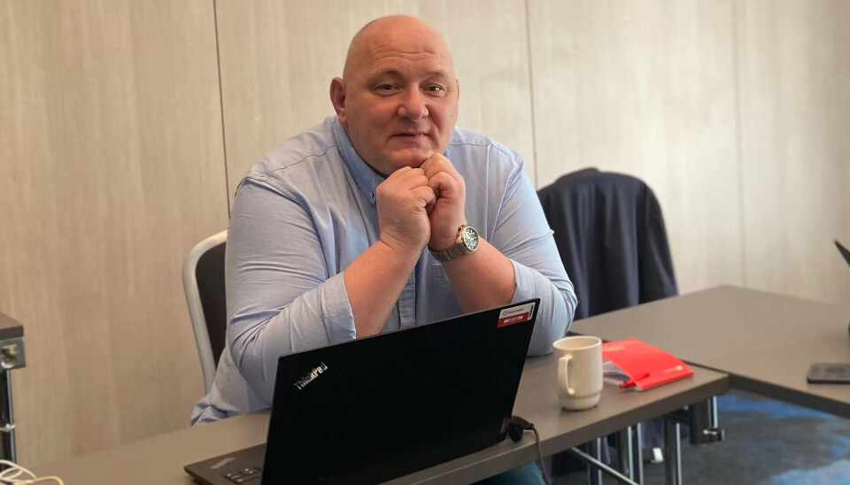 ÅPNE FORHANDLINGER: Roger Dehlin vil få vekk lederlønninger avgjort på bakrommet. ÅPNE FORHANDLINGER: Roger Dehlin vil få vekk lederlønninger avgjort på bakrommet.