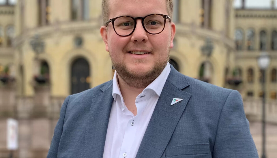 Eirik Faret Sakariassen forteller at SV vil sende saken om særaldersgrensene tilbake til forhandlingsbordet. Eirik Faret Sakariassen forteller at SV vil sende saken om særaldersgrensene tilbake til forhandlingsbordet.