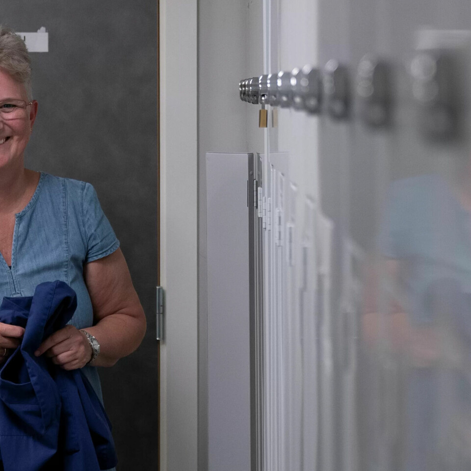 LÆRERIKE OMVEIER: - Veien blir til mens du går, mener Madland, som mener både erfaringene fra andre partier og ulike miljøer blir gode å ha i sekken når hun forhåpentligvis flytter til Oslo til høsten. LÆRERIKE OMVEIER: - Veien blir til mens du går, mener Madland, som mener både erfaringene fra andre partier og ulike miljøer blir gode å ha i sekken når hun forhåpentligvis flytter til Oslo til høsten.