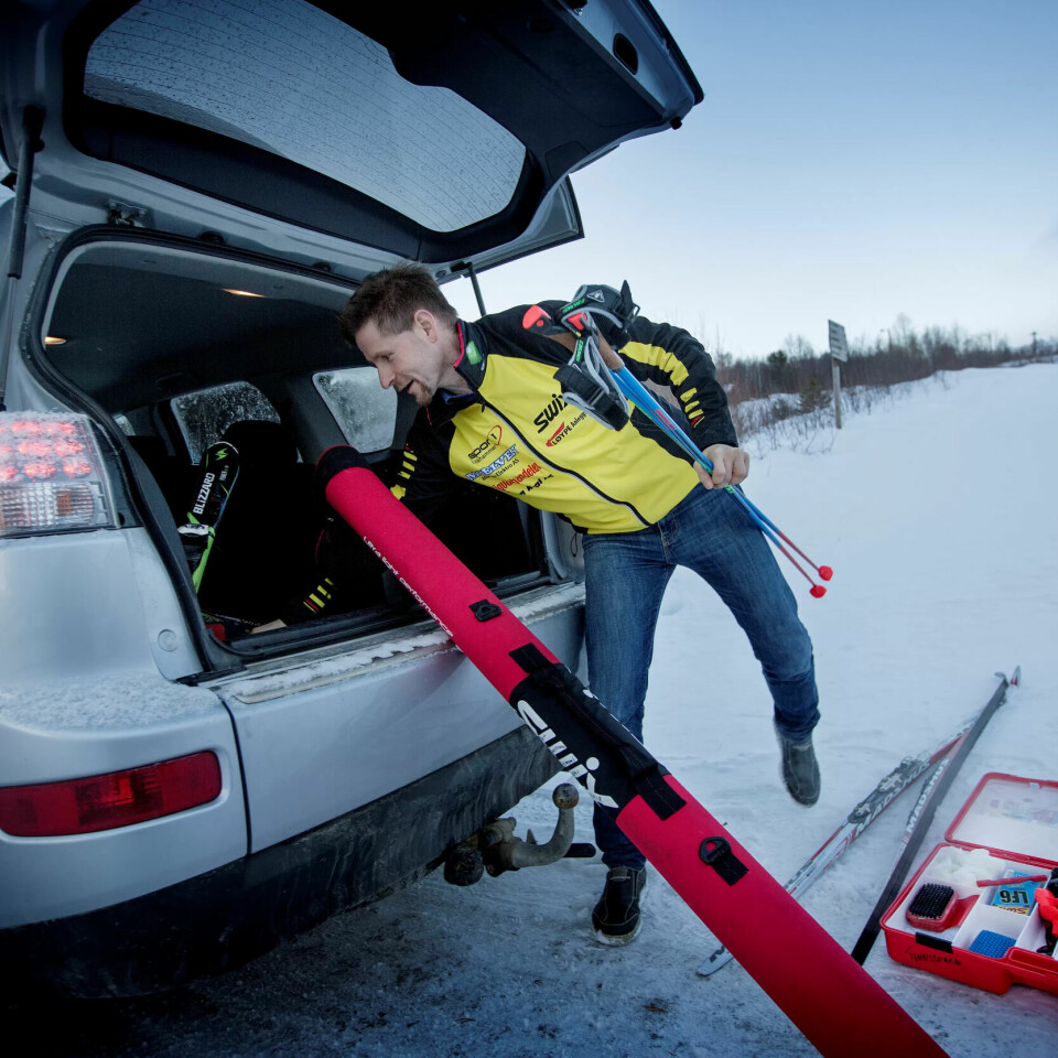 FRISKUS: Rådmann Bernt Tennstrand trener seks ganger i uka. Skiutstyret har han alltid liggende i bilen. FRISKUS: Rådmann Bernt Tennstrand trener seks ganger i uka. Skiutstyret har han alltid liggende i bilen.