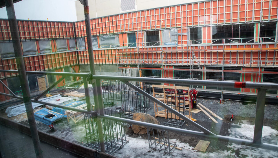 UFERDIG: Indre atrium underveis. UFERDIG: Indre atrium underveis.