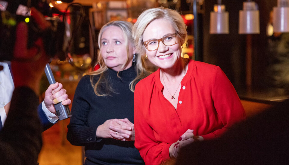 – Vi må samarbeide på tvers av sektorer, derfor har kommisjonen representanter fra både partene i arbeidslivet, helse- og omsorgstjenestene, utdanningssektoren, brukerorganisasjoner, forskning og samfunnsliv, sier Ingvild Kjerkol. – Vi må samarbeide på tvers av sektorer, derfor har kommisjonen representanter fra både partene i arbeidslivet, helse- og omsorgstjenestene, utdanningssektoren, brukerorganisasjoner, forskning og samfunnsliv, sier Ingvild Kjerkol.