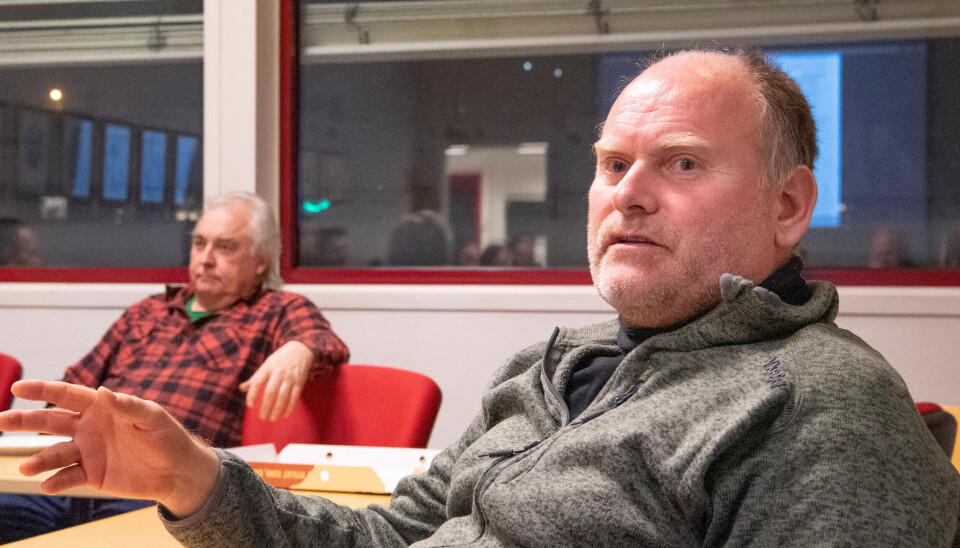 STREIKEKLAR: – Jeg ser gjerne at det blir streik og aksjoner foran Stortinget, sa yrkessjåfør Øyvind Vik Momsen under et sjåførmøte foran oppgjøret. Han ønsker seg politisk trykk på hvordan yrkessjåførene i Posten er behandlet. STREIKEKLAR: – Jeg ser gjerne at det blir streik og aksjoner foran Stortinget, sa yrkessjåfør Øyvind Vik Momsen under et sjåførmøte foran oppgjøret. Han ønsker seg politisk trykk på hvordan yrkessjåførene i Posten er behandlet.