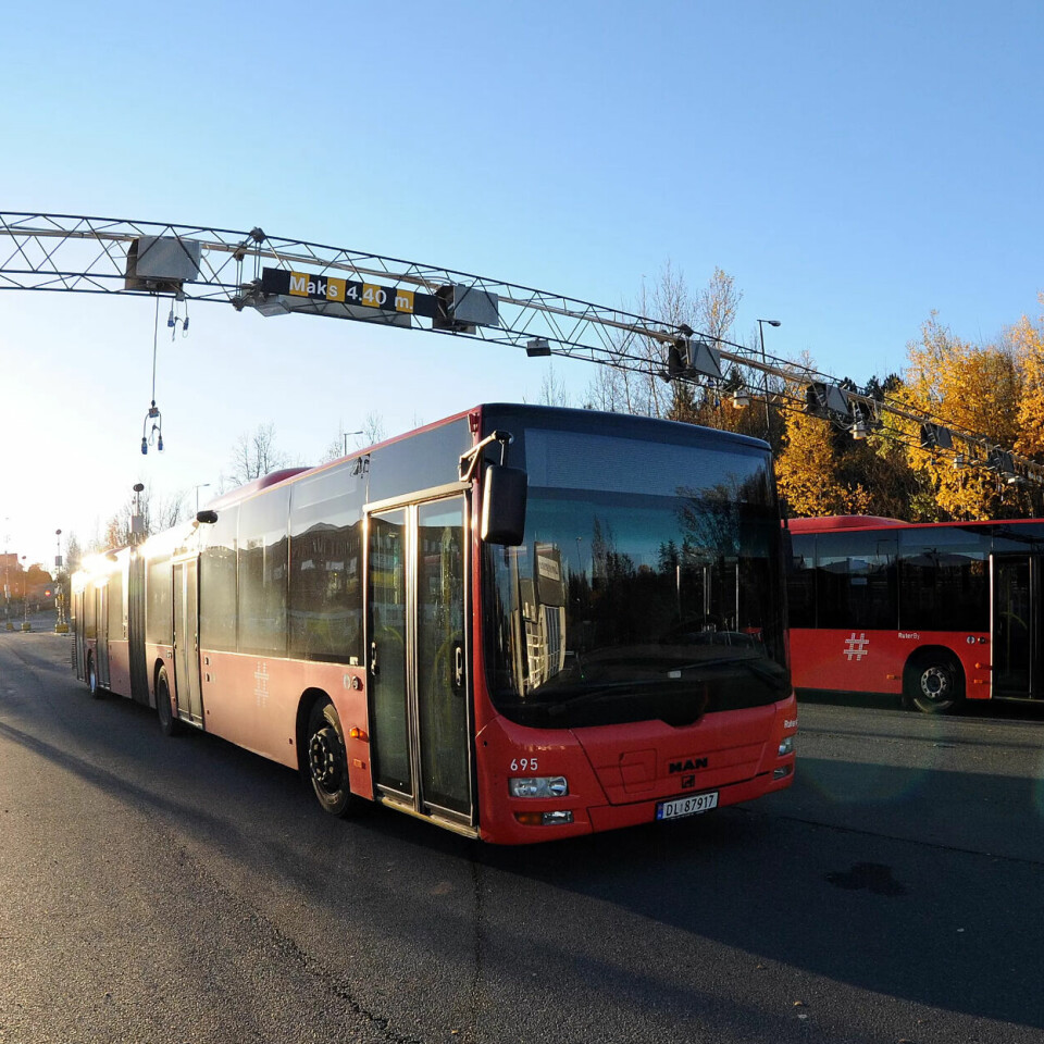 STOR, STØRRE, STØRST: Unibuss er størst, men overtar nå to store anbudsområder. Det kommunalt eide selskapet blir dominerende. STOR, STØRRE, STØRST: Unibuss er størst, men overtar nå to store anbudsområder. Det kommunalt eide selskapet blir dominerende.