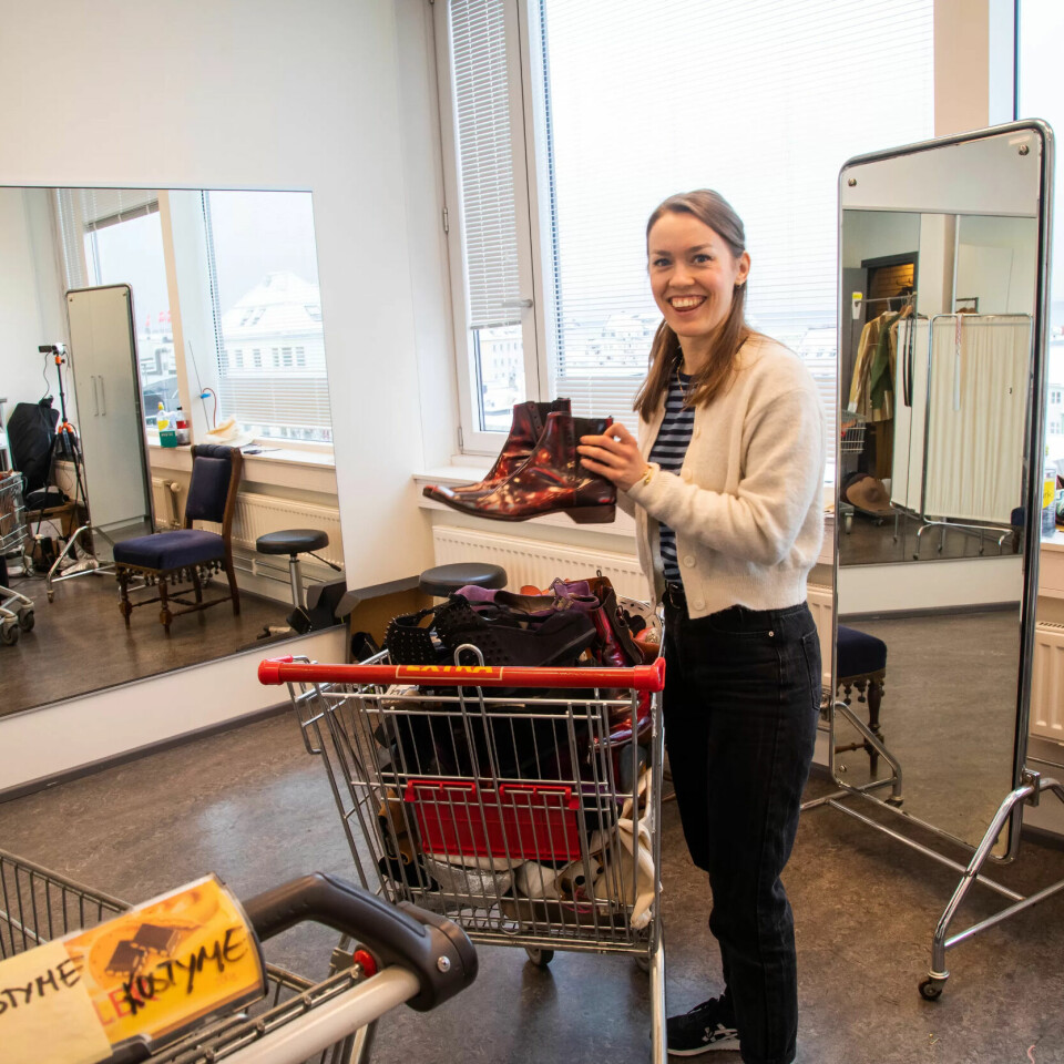 FAGBREV: Ingvild Sandberg tok svenneprøven i kostymesyerfaget for ett år siden. FAGBREV: Ingvild Sandberg tok svenneprøven i kostymesyerfaget for ett år siden.