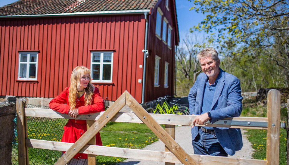KLASSISK SKILSMISSE: Det er ikke uvanlig at rådmann/kommunedirektør og ordfører går hvert til sitt etter et maktskifte. I Hvaler ble samarbeidet mellom Mona Vauger og Dag Willien Eriksen for vanskelig. KLASSISK SKILSMISSE: Det er ikke uvanlig at rådmann/kommunedirektør og ordfører går hvert til sitt etter et maktskifte. I Hvaler ble samarbeidet mellom Mona Vauger og Dag Willien Eriksen for vanskelig.