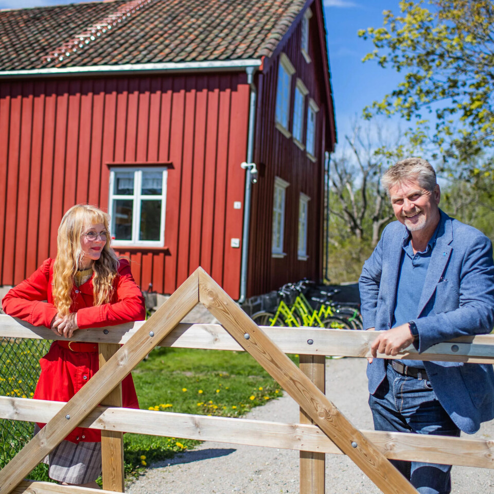 KLASSISK SKILSMISSE: Det er ikke uvanlig at rådmann/kommunedirektør og ordfører går hvert til sitt etter et maktskifte. I Hvaler ble samarbeidet mellom Mona Vauger og Dag Willien Eriksen for vanskelig. KLASSISK SKILSMISSE: Det er ikke uvanlig at rådmann/kommunedirektør og ordfører går hvert til sitt etter et maktskifte. I Hvaler ble samarbeidet mellom Mona Vauger og Dag Willien Eriksen for vanskelig.