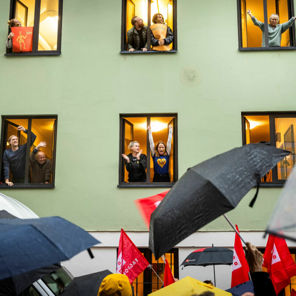 Massiv oppslutning om Oslo Nye Teater i Oslos gater