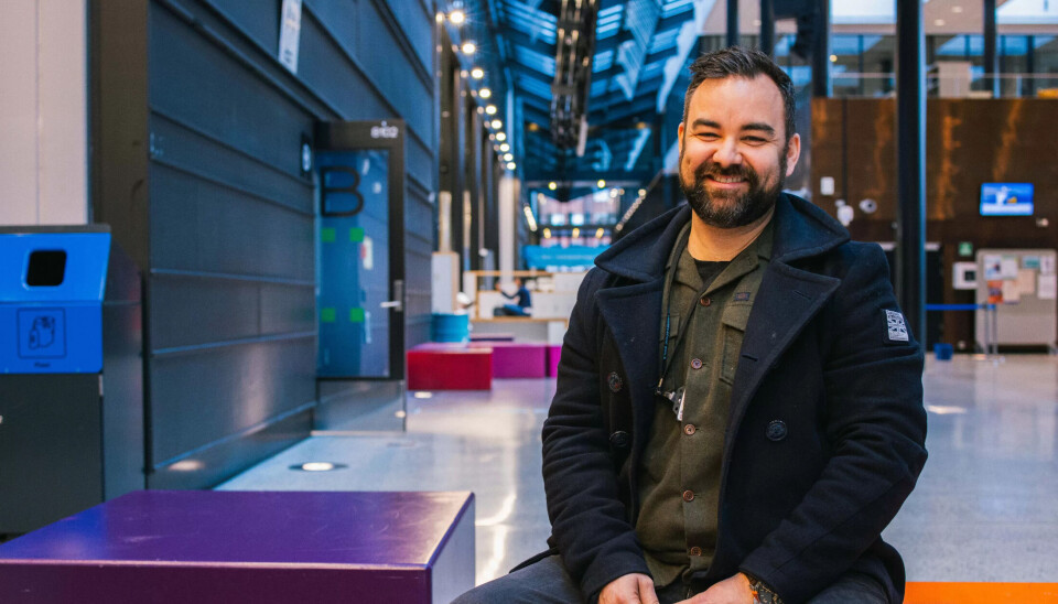 – Arbeidstidsavtalen gir tydelige forventninger til oss og setter rammer for hva som er våre arbeidsoppgaver, sier miljøarbeider Alexander Pettersen (40), som er medlem av Skolenes landsforbund (SL). – Arbeidstidsavtalen gir tydelige forventninger til oss og setter rammer for hva som er våre arbeidsoppgaver, sier miljøarbeider Alexander Pettersen (40), som er medlem av Skolenes landsforbund (SL).