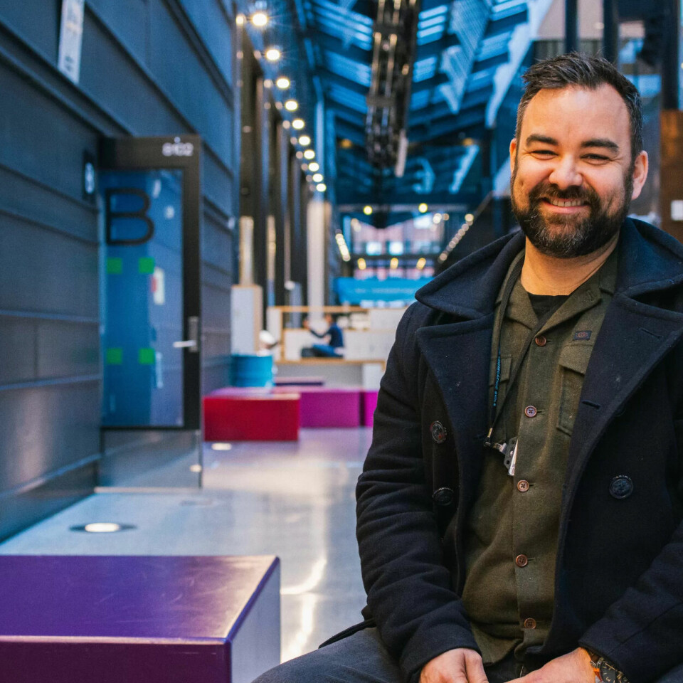 – Arbeidstidsavtalen gir tydelige forventninger til oss og setter rammer for hva som er våre arbeidsoppgaver, sier miljøarbeider Alexander Pettersen (40), som er medlem av Skolenes landsforbund (SL). – Arbeidstidsavtalen gir tydelige forventninger til oss og setter rammer for hva som er våre arbeidsoppgaver, sier miljøarbeider Alexander Pettersen (40), som er medlem av Skolenes landsforbund (SL).