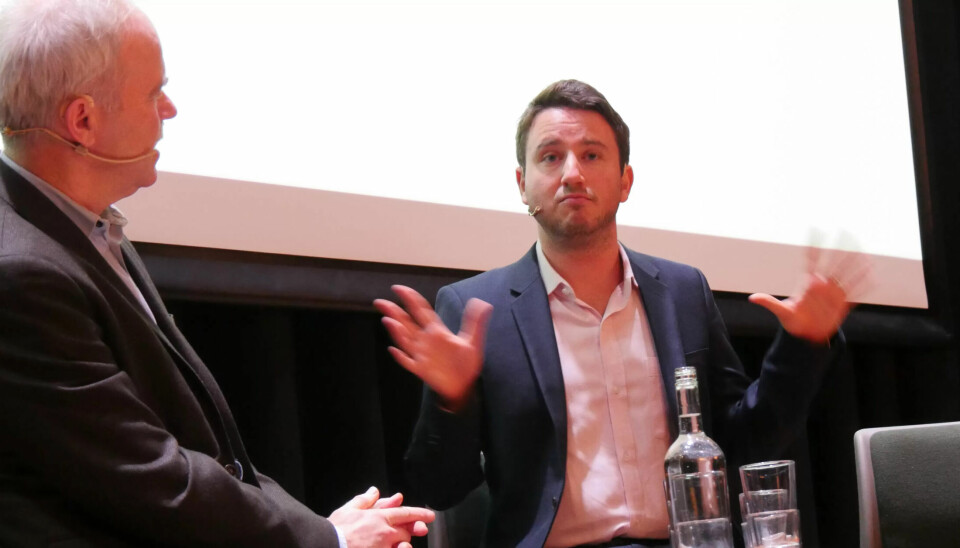 STJERNEØKONOM: Berkeley-professor og forfatter Gabriel Zucman var i Oslo i oktober og holdt foredrag om skatteparadiser. Seminaret Skatteradiser og ulikheter ble arrangert av blant andr Fagforbundet, Aftenposten, Tax Justice Network og Publish What You Pay. Zucman publiserte i år boka Skjult rikdom, som viser at hele 7600 milliarder dollar er gjemt bort i skatteparadis. STJERNEØKONOM: Berkeley-professor og forfatter Gabriel Zucman var i Oslo i oktober og holdt foredrag om skatteparadiser. Seminaret Skatteradiser og ulikheter ble arrangert av blant andr Fagforbundet, Aftenposten, Tax Justice Network og Publish What You Pay. Zucman publiserte i år boka Skjult rikdom, som viser at hele 7600 milliarder dollar er gjemt bort i skatteparadis.