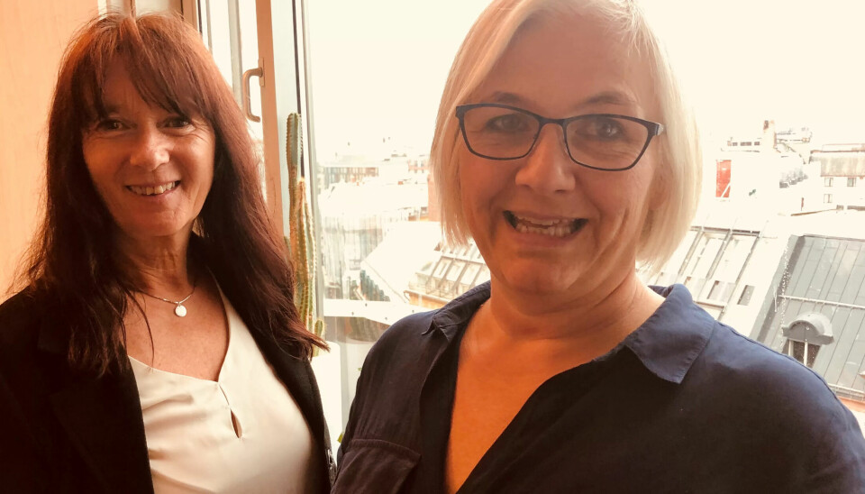 KOMPETENTE ANSATTE ER VIKTIG: May-Britt Sundal, leder i Yrkesseksjon kirke, kultur og oppvekst, og Ellen Ovenstad, rådgiver i Fagforbundet, er glad for at tilbud til videreutdanning til fritidsklubbansatte endelig kommer på plass. KOMPETENTE ANSATTE ER VIKTIG: May-Britt Sundal, leder i Yrkesseksjon kirke, kultur og oppvekst, og Ellen Ovenstad, rådgiver i Fagforbundet, er glad for at tilbud til videreutdanning til fritidsklubbansatte endelig kommer på plass.