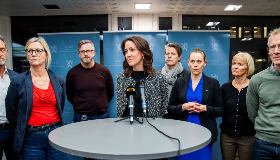 BRØT: Arbeids- og inkluderingsminister Tonje Brenna (Ap) snakket med pressen tidligere i desember da det ble forhandlingene om ny IA-avtale. BRØT: Arbeids- og inkluderingsminister Tonje Brenna (Ap) snakket med pressen tidligere i desember da det ble forhandlingene om ny IA-avtale.