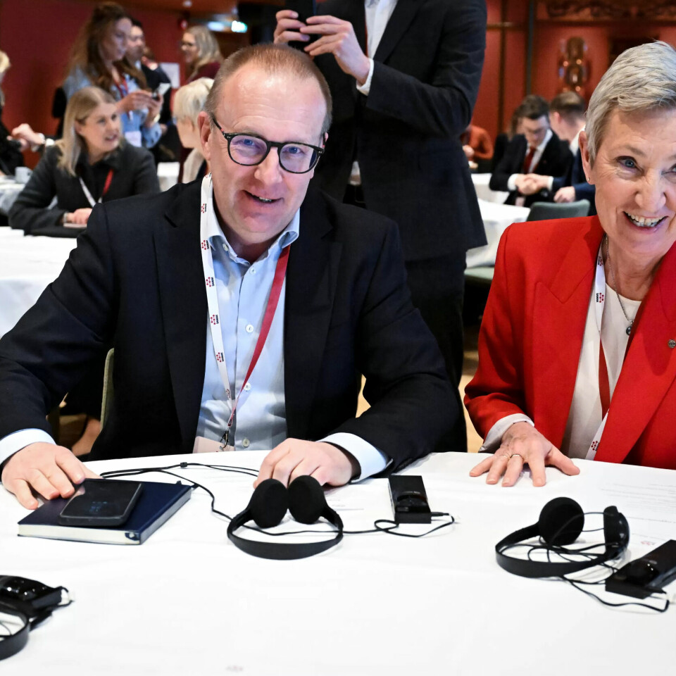 SAMARBEID? Finsk LO, ved Jarkko Eloranta, og norsk LO, ved Peggy Hessen Følsvik, bør samarbeide tettere, mener Fagforbundet. SAMARBEID? Finsk LO, ved Jarkko Eloranta, og norsk LO, ved Peggy Hessen Følsvik, bør samarbeide tettere, mener Fagforbundet.