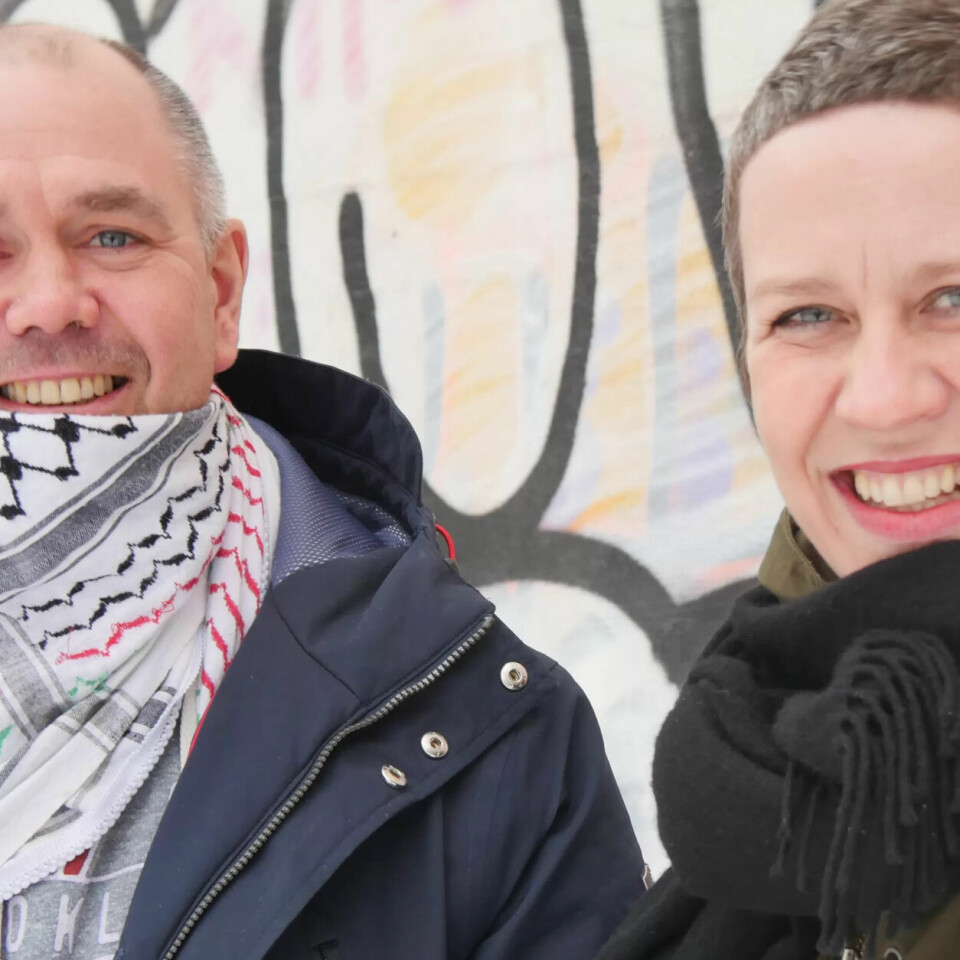 FEIRER: Stig Berntsen og Stine Westrum i Fagforbundet Oslo er glade etter at de har vært med å få på plass norges første tariffavtale på en skjønnhetssalong. FEIRER: Stig Berntsen og Stine Westrum i Fagforbundet Oslo er glade etter at de har vært med å få på plass norges første tariffavtale på en skjønnhetssalong.