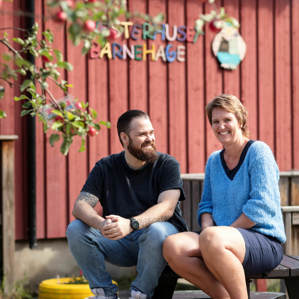 VINN-VINN: Kjøkkensjef på Gol Helsetun Andreas Svensson og pedagogisk leder Ingunn Svensgård er begge fornøyde med samarbeidet mellom barnehagene og helsetunet. VINN-VINN: Kjøkkensjef på Gol Helsetun Andreas Svensson og pedagogisk leder Ingunn Svensgård er begge fornøyde med samarbeidet mellom barnehagene og helsetunet.