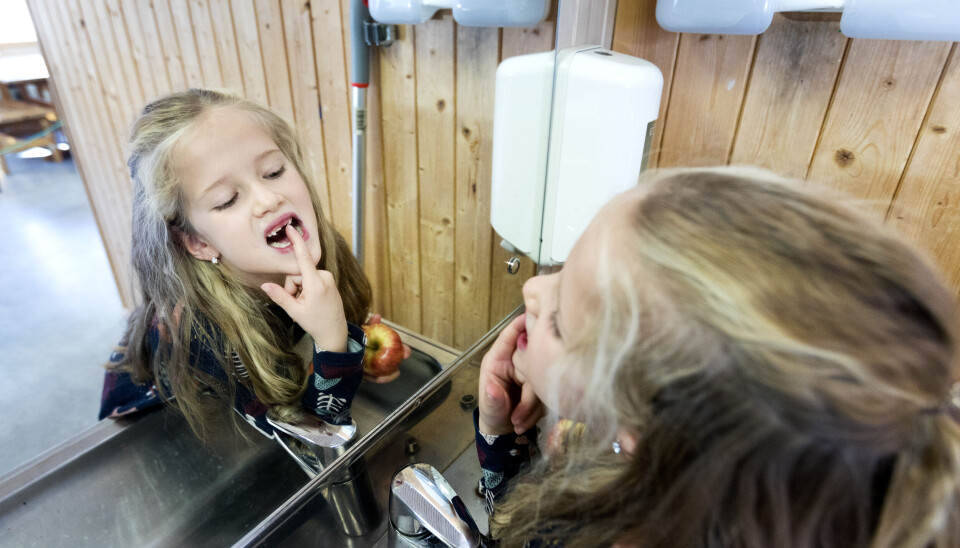SLIPPER: Barn under 18 år betaler ingenting for tannlegen i den offentlige tannhelsetjensten i dag.