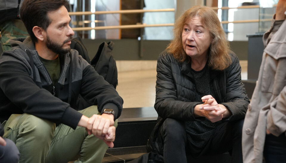 ALLMØTE: Avdelingsleiar innan reinhald Andres Delgado saman med Heidi Olsen før allmøtet om konkuranseutsetting i Nordre Follo kommune.