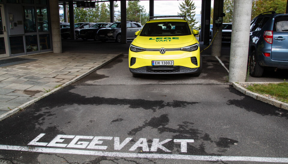UTEAKTIVITET: Legevakta rykker også ut med egen legebil.