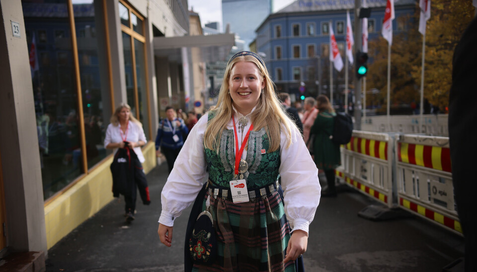 DEBUTANT: Emma Sandø Brekstad frå Averøy på Nordmøre deltek på sitt første landsmøte og er yngste delegat på landsmøtet.